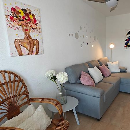 Brisas De Levante Benidorm Bagian luar foto